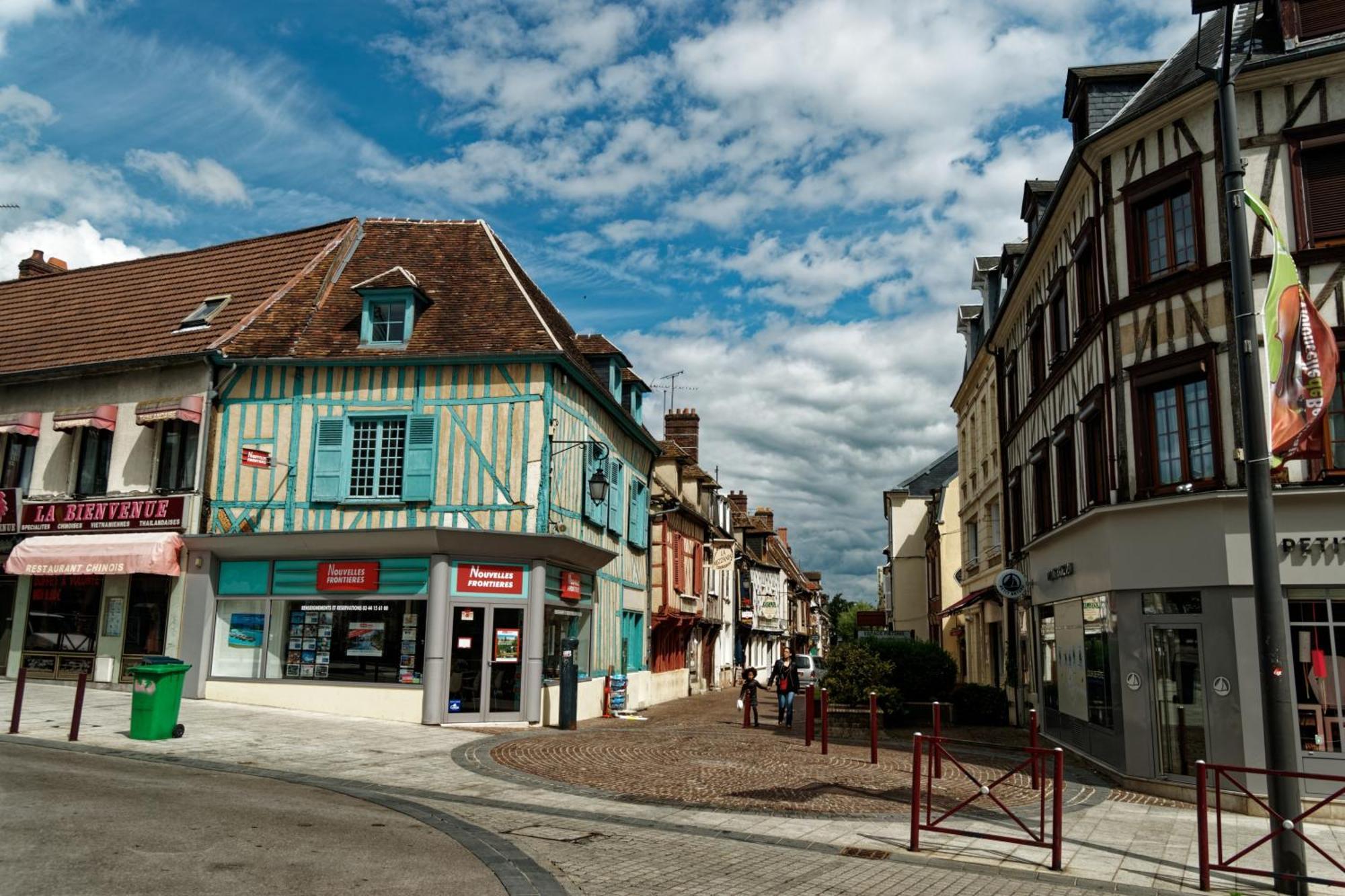 Duplex Cosy Avec Netflix & Amazon Prime Apartment Beauvais Exterior photo